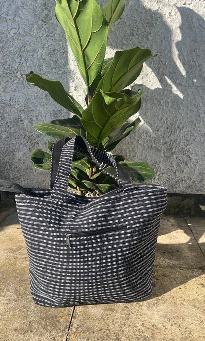 Handmade Cotton Tote Bag: Chain Detail, Zipper Closure