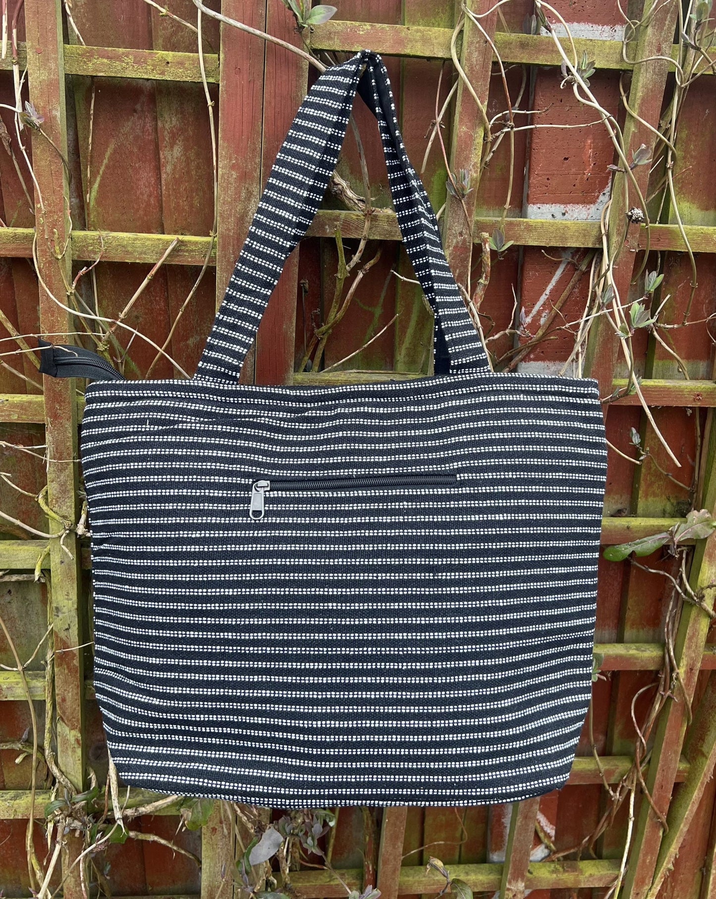 Handmade Cotton Tote Bag: Chain Detail, Zipper Closure
