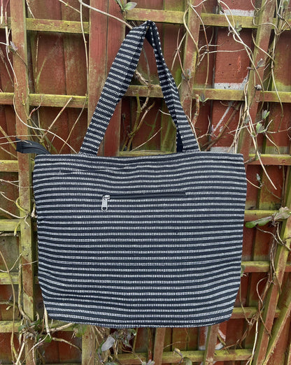 Handmade Cotton Tote Bag: Chain Detail, Zipper Closure
