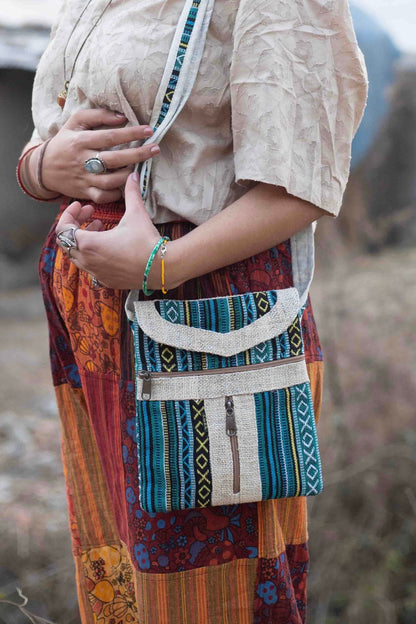 Boho Hemp Crossbody Bag: Handmade 3-Pocket Mini Purse