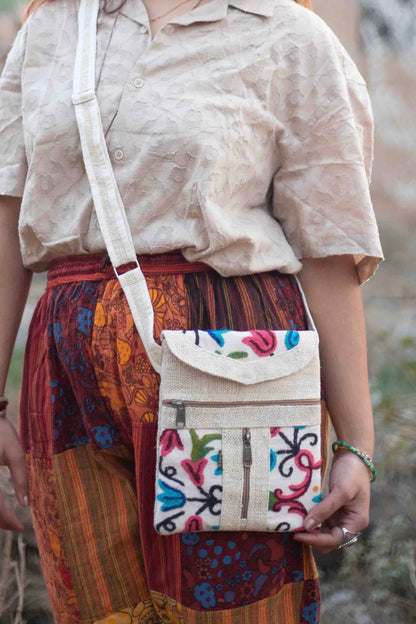 Boho Hemp Crossbody Bag: Handmade 3-Pocket Mini Purse