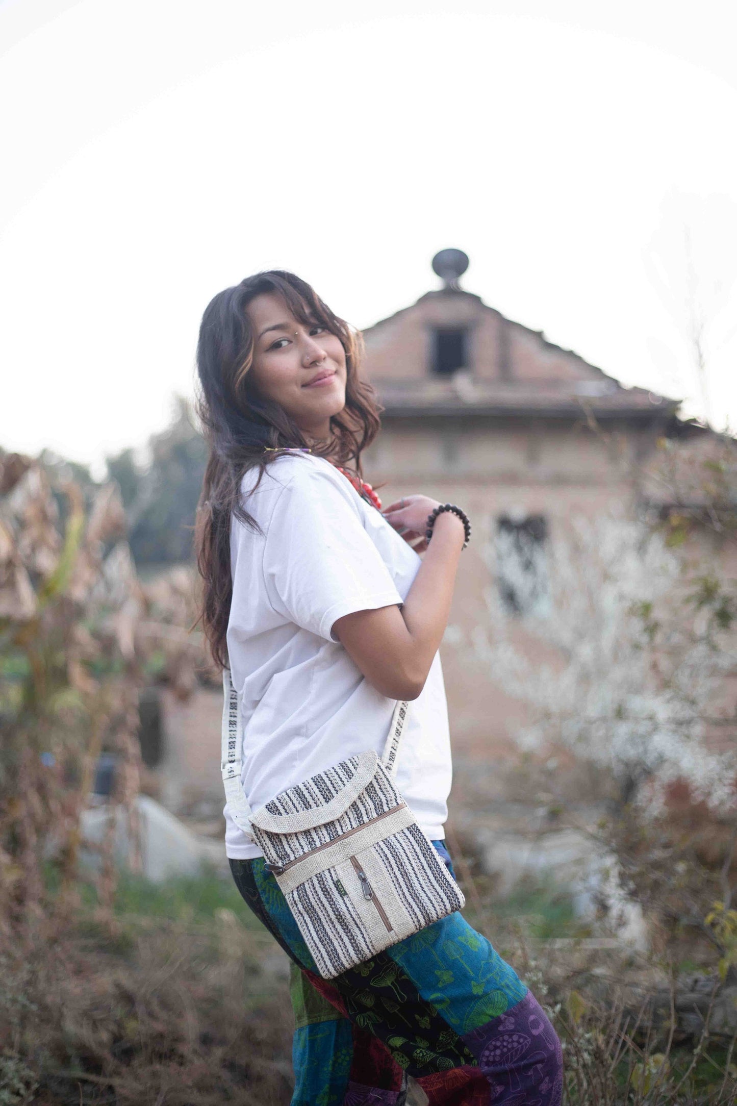 Boho Hemp Crossbody Bag: Handmade 3-Pocket Mini Purse