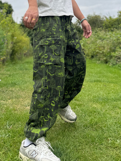 Mushroom Print Hippie Trousers: Eco-Friendly Festival Yoga Pants