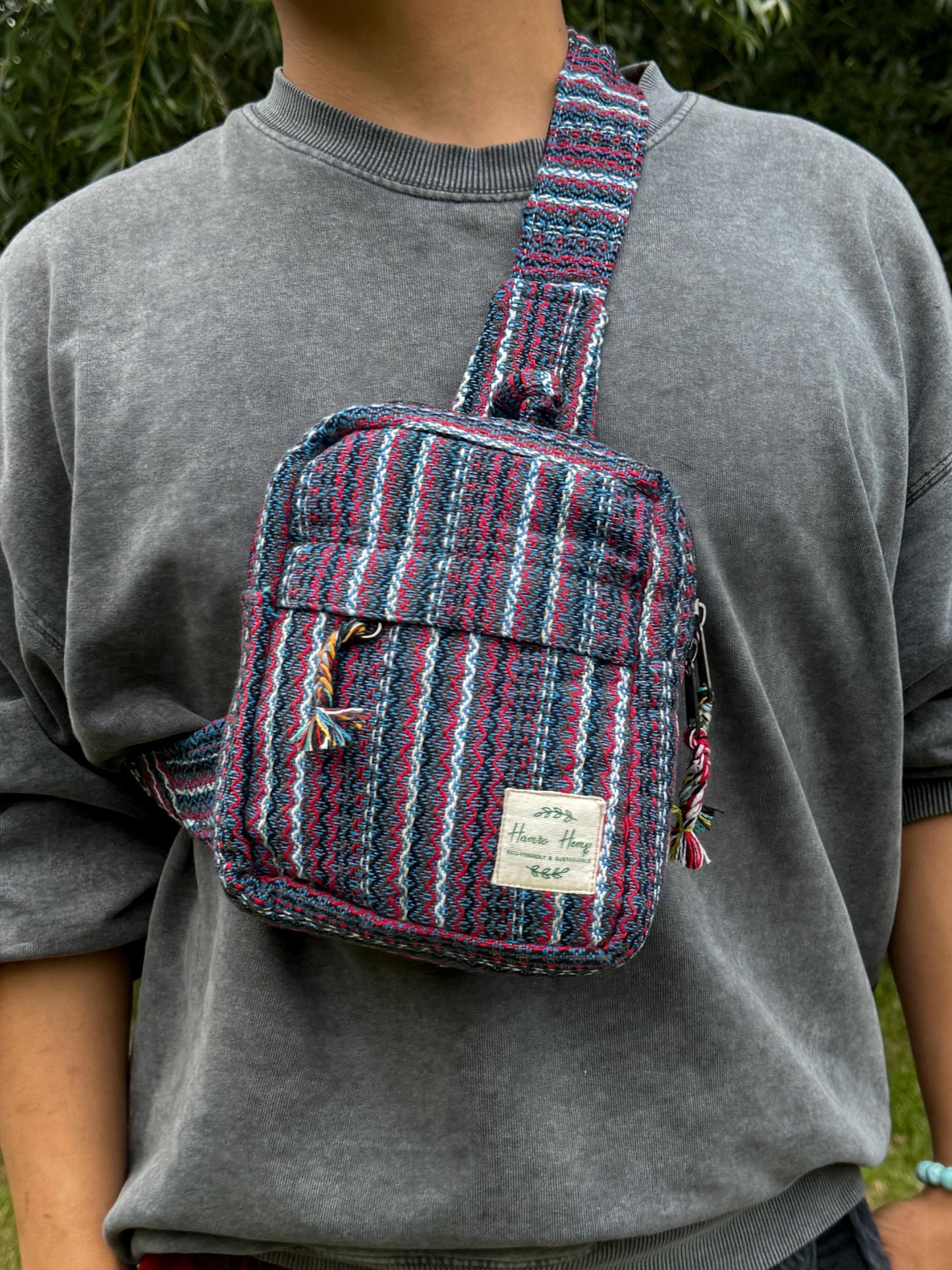 Handwoven Hemp Rasta Crossbody Bag: Unisex Hippie Festival Bag