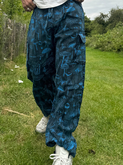 Mushroom Print Hippie Trousers: Eco-Friendly Festival Yoga Pants