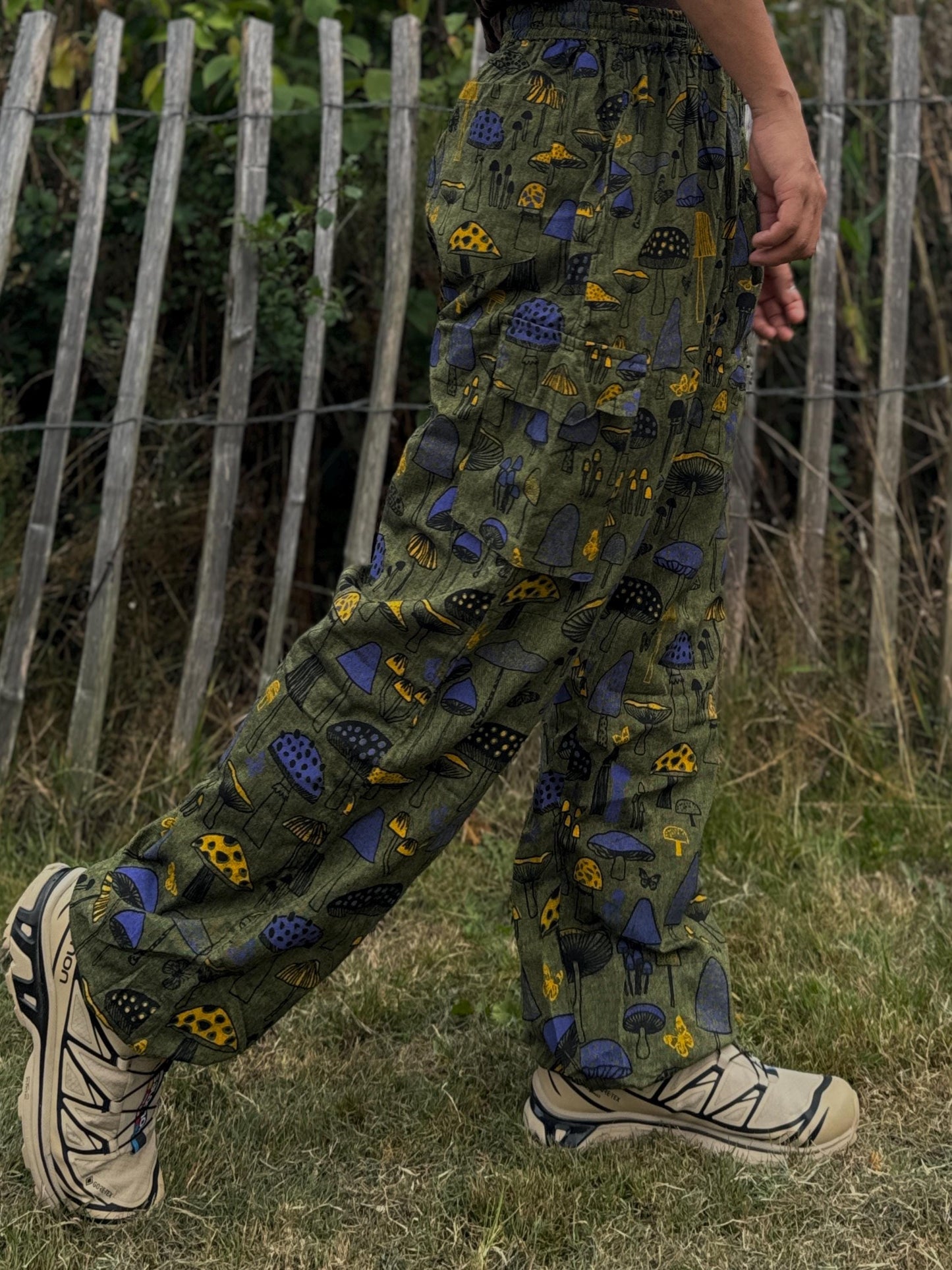 Mushroom Print Cotton Yoga Pants: Unisex Hippie Festival Trousers