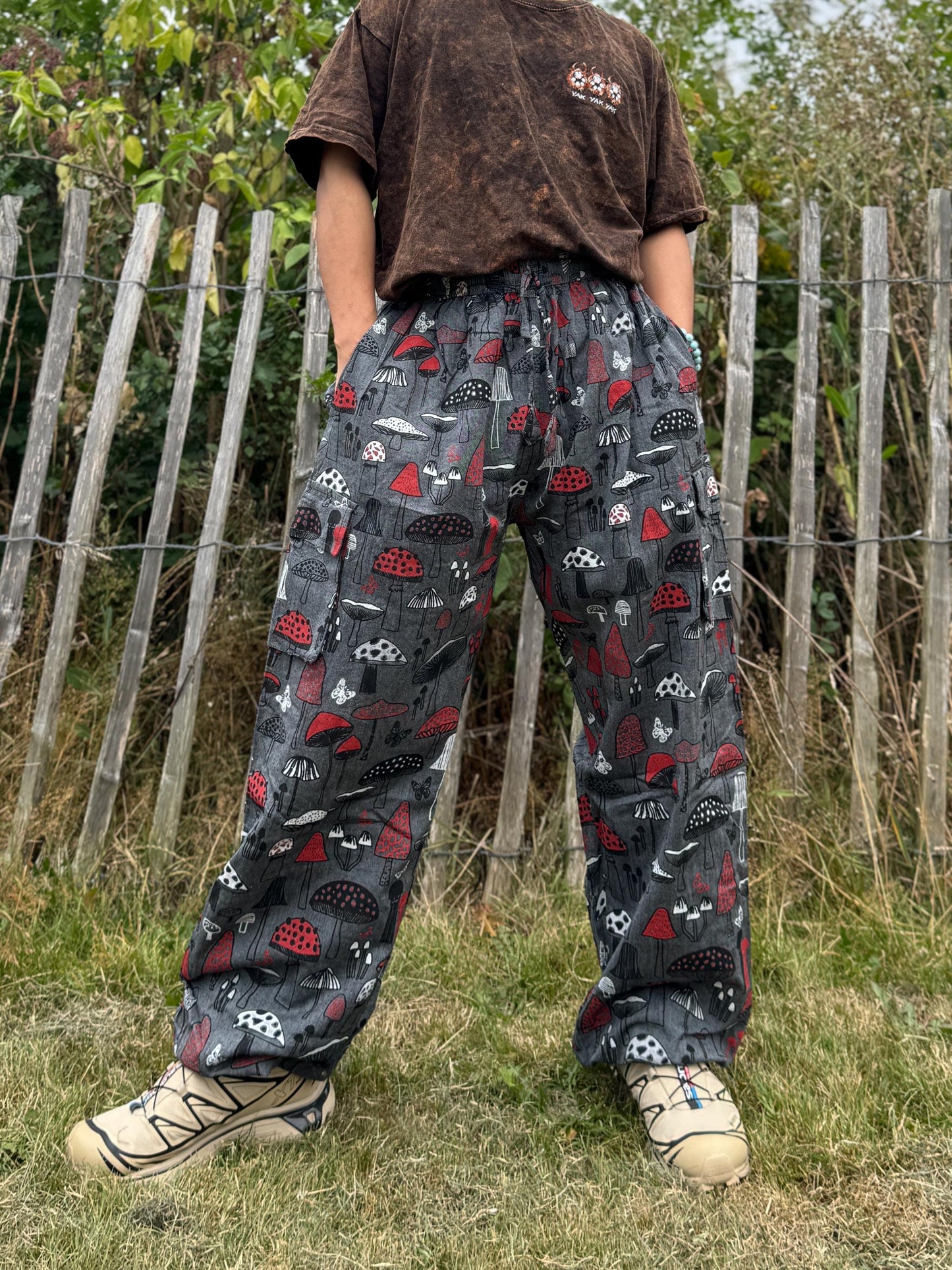 Mushroom Print Cotton Yoga Pants: Unisex Hippie Festival Trousers