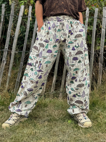 Mushroom Print Cotton Yoga Pants: Unisex Hippie Festival Trousers
