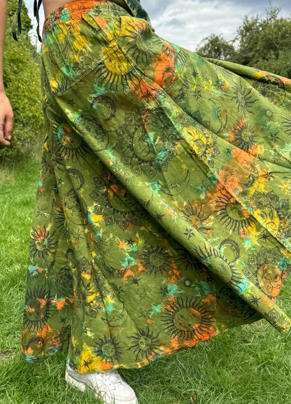 Hippie Boho Tie-Dye Maxi Skirt with Celestial Sun & Moon Print – Handmade Stone-Washed Festival Skirt