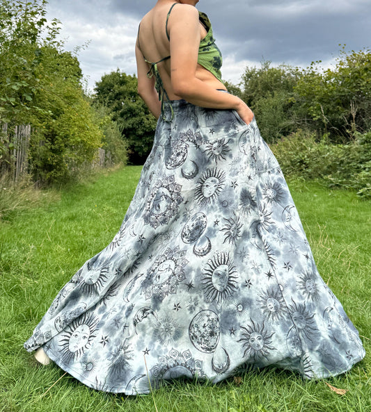 Hippie Boho Tie-Dye Maxi Skirt with Celestial Sun & Moon Print – Handmade Stone-Washed Festival Skirt