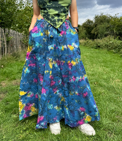 Hippie Boho Tie-Dye Maxi Skirt with Celestial Sun & Moon Print – Handmade Stone-Washed Festival Skirt
