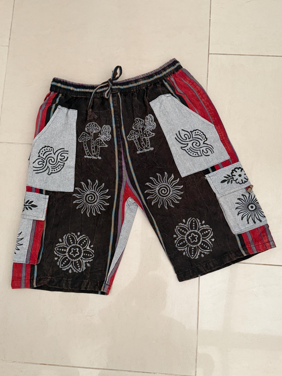 Boho Festival Cargo Shorts, Mushroom Sun Print Jorts, Baggy Fit, Elasticated Waist (100% Cotton)